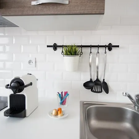 Le Petit Nid De Max Et Sophie 1free Garage Apartment