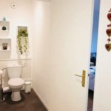 Le Petit Nid De Max Et Sophie 1free Garage Apartment